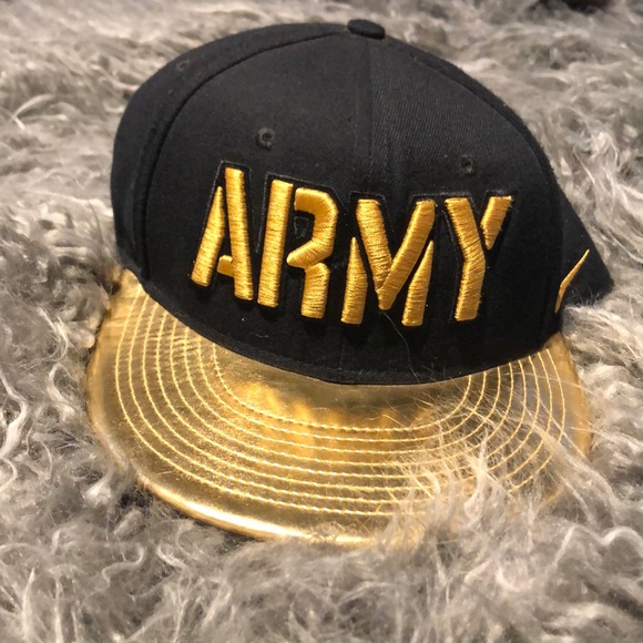 Nike Other - Men’s NIKE ARMY HAT